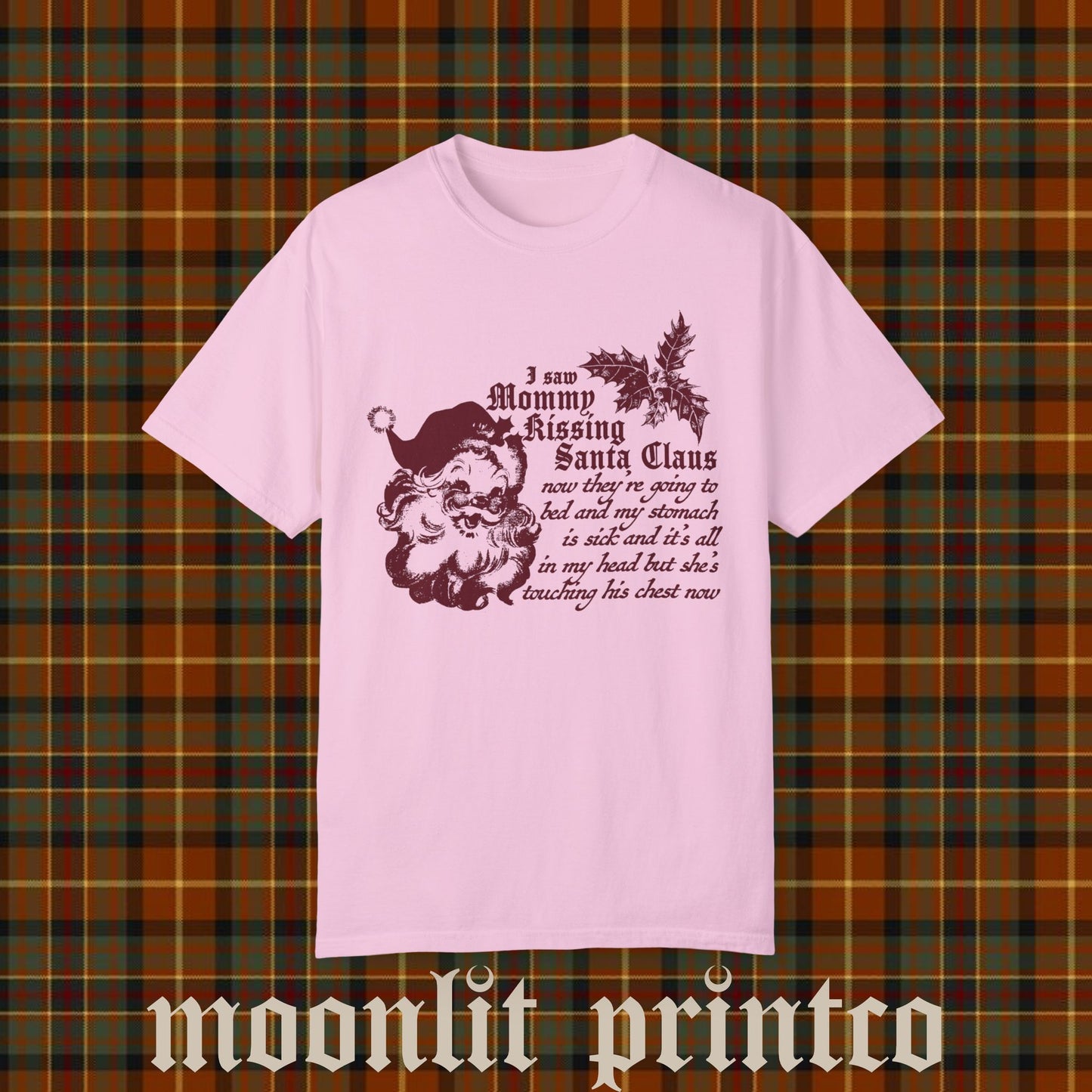 i saw mommy kissing santa claus comfort colors tee, funny christmas shirt, christmas mr brightside shirt, retro santa christmas shirt gift