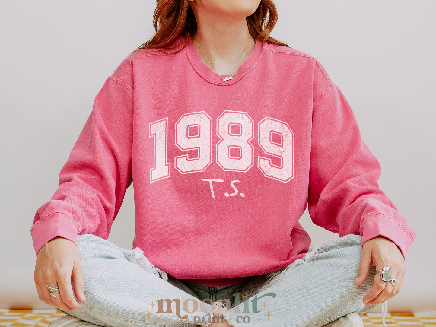 1989 T.S. Swiftie Comfort Colors, Trendy Vintage Varsity Collegiate Print, Gift For Swiftie, Swiftmas Gift, Womens Sweatshirt Fangirl Shirt