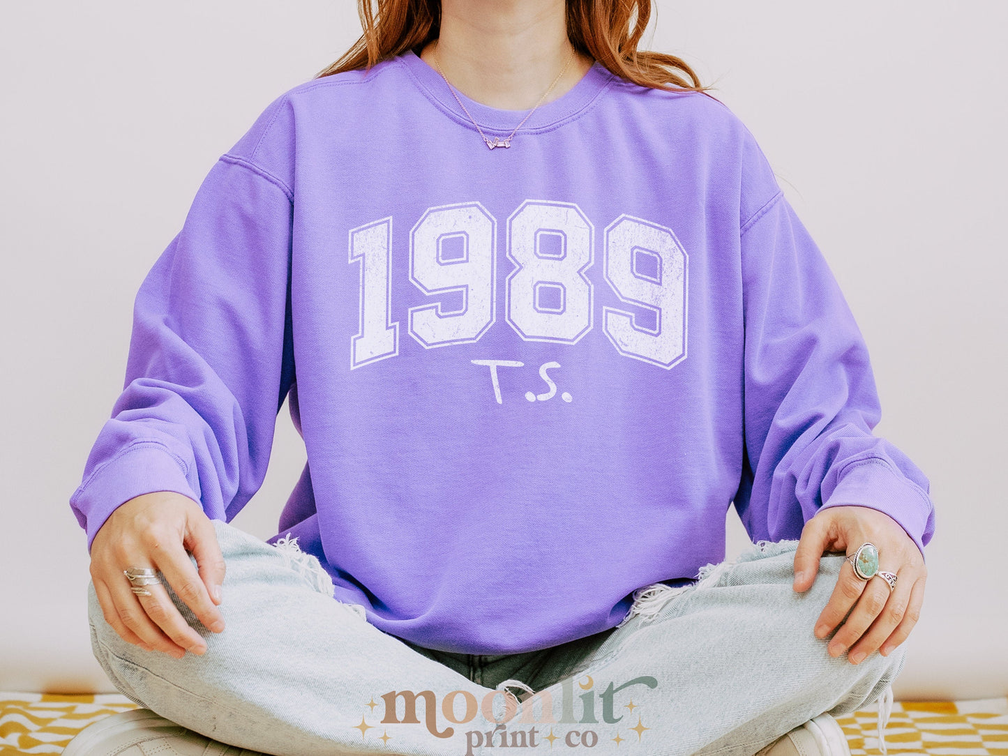 1989 T.S. Swiftie Comfort Colors, Trendy Vintage Varsity Collegiate Print, Gift For Swiftie, Swiftmas Gift, Womens Sweatshirt Fangirl Shirt