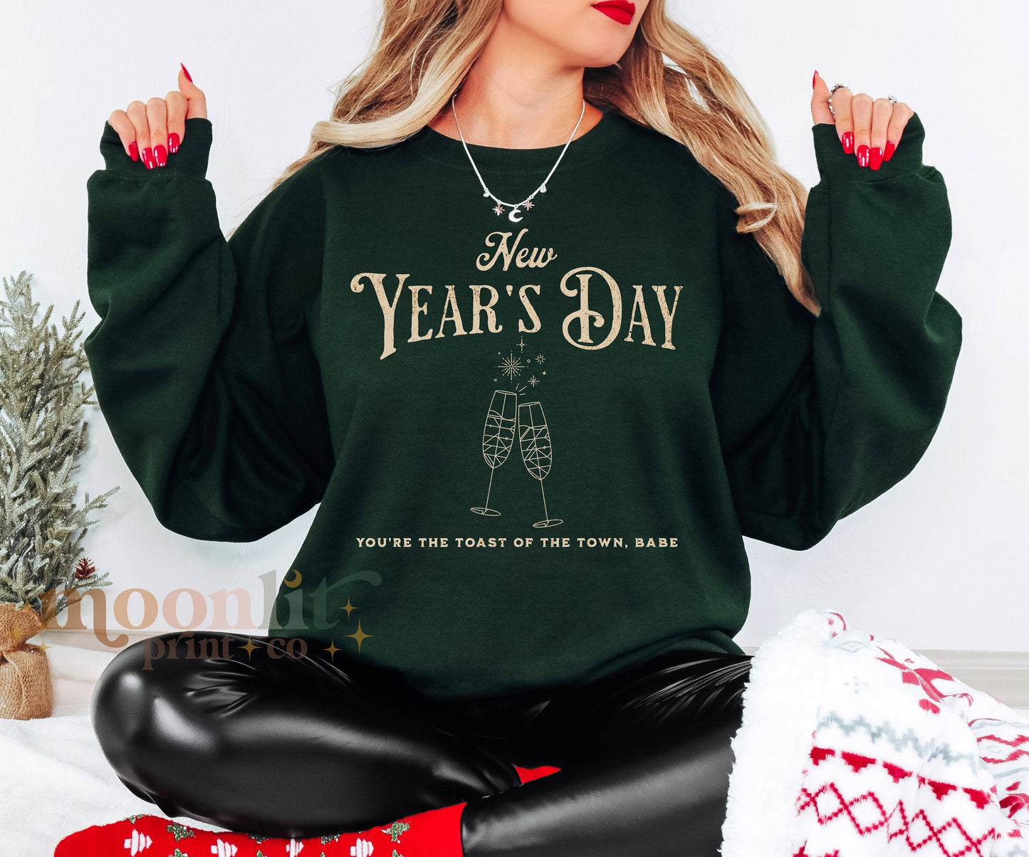 New Year's Day Gildan Crewneck Toast Of The Town Rep Era Reputation Album Tswift New Year 2024 Celebration Shirt Merry Swiftmas Swiftie Gift