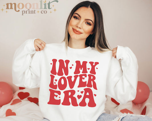 In My Lover Era Retro Wavy Print Gildan Crewneck Oversized Trendy Valentine's Day Pullover Swiftie Valentine's Tay Galentines Sweatshirt