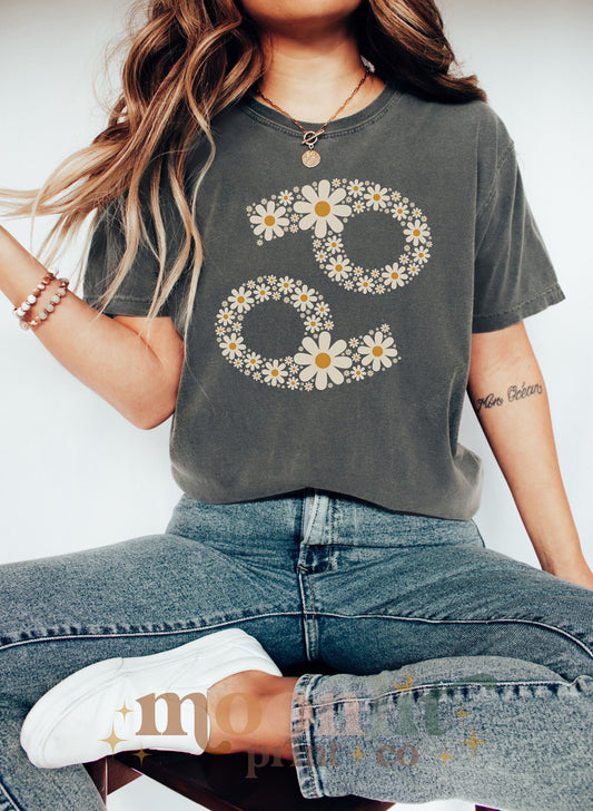 Cancer Zodiac Graphic Retro Daisy Astrology Comfort Colors Tee